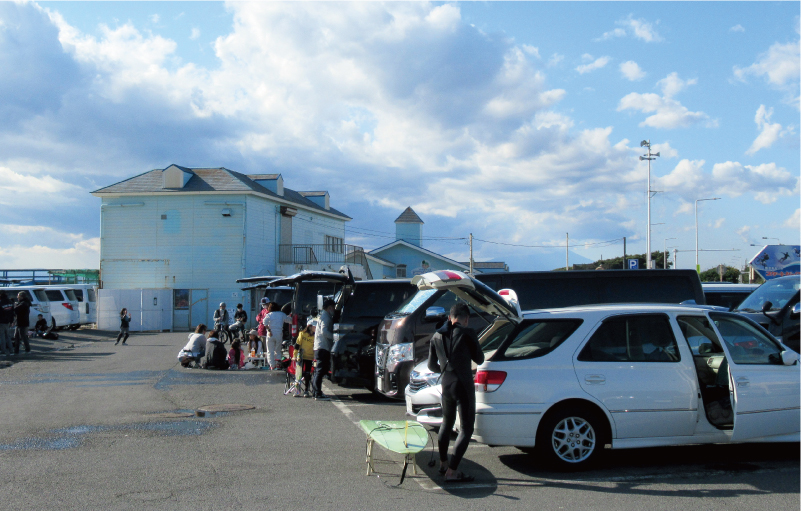 鵠沼海浜公園駐車場